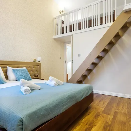 Kazimierz Hideaway - With Mezzanines Appartamento